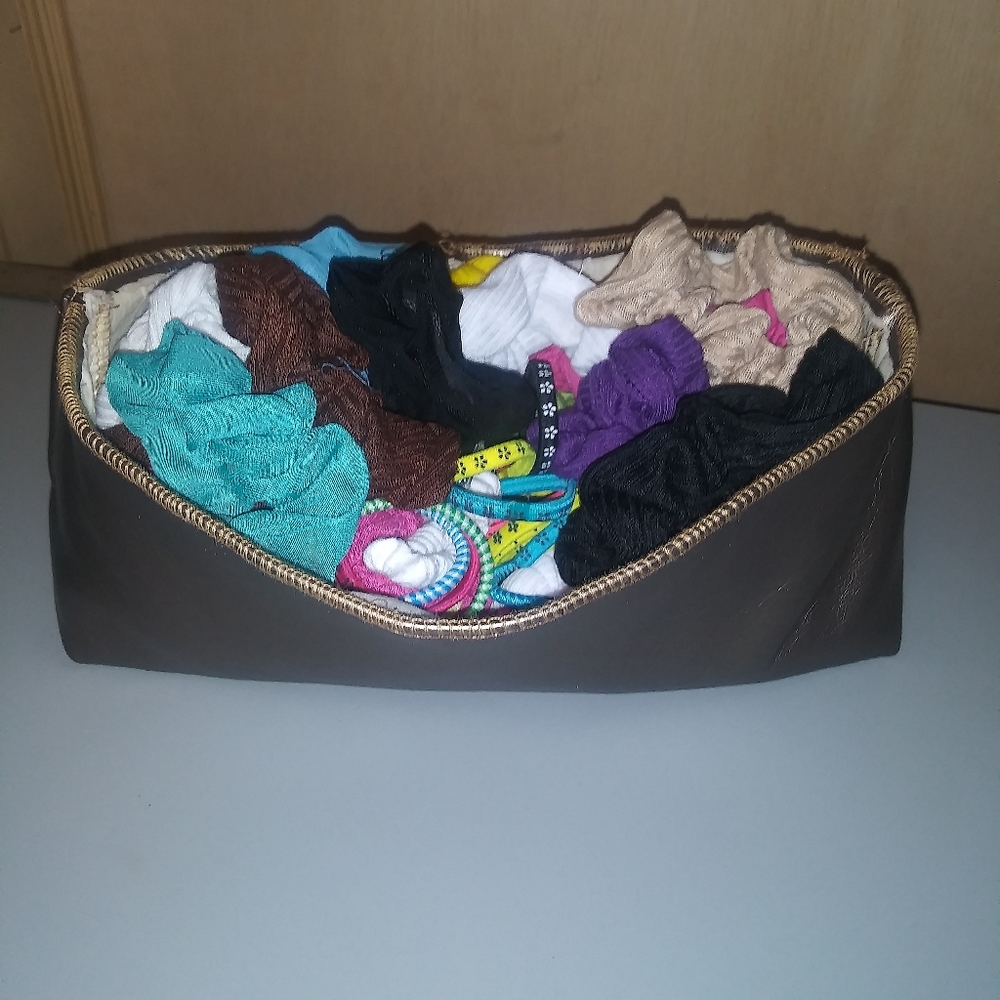 FAUX  STORAGE BAG - Picture 3 of 4